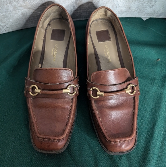 Liz Claiborne New York Ladies Leather Miggy Loafers with gold accents 9.5 - Picture 3 of 13